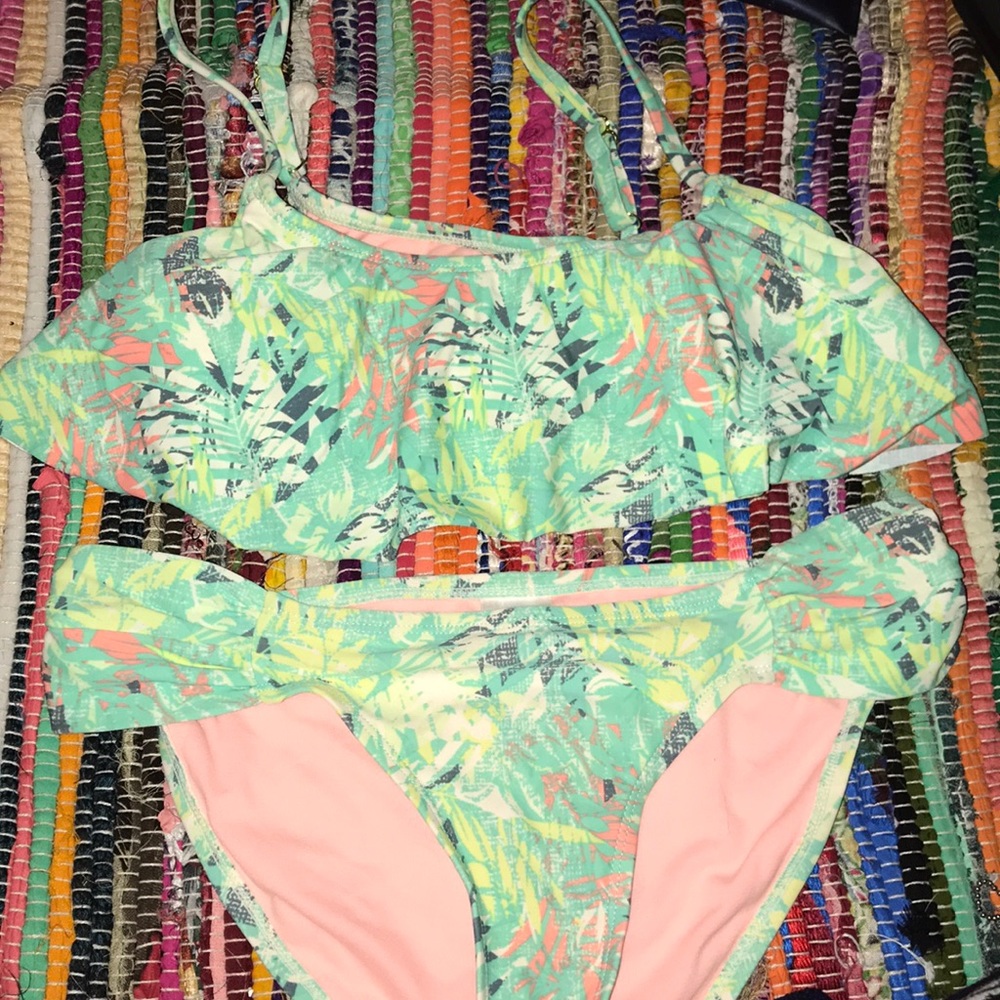 Matching multicolored bikini - Picture 4 of 4